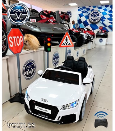 AUDI TT CON MANDO PARA NIÑOS